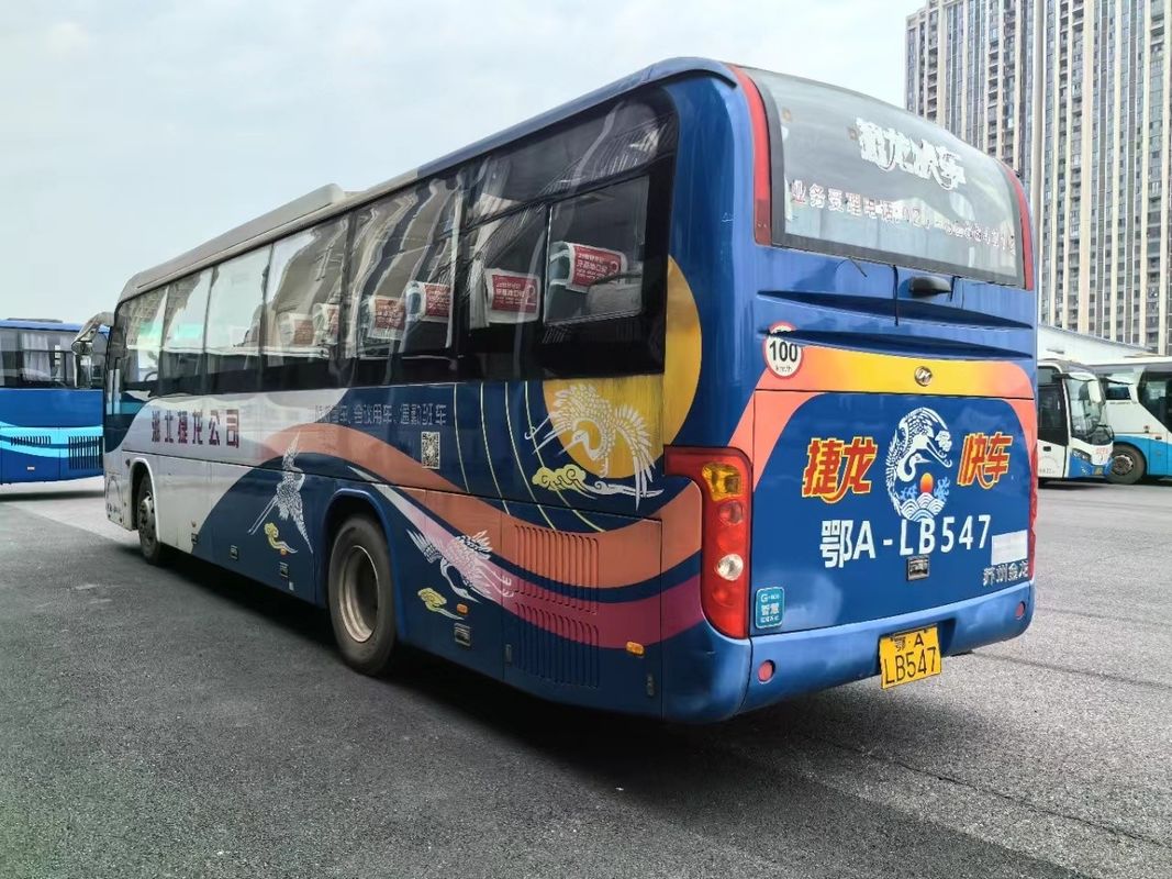 49 сидений Использованные автобусы COACH с ручной трансмиссией Euro 2 в хорошем состоянии