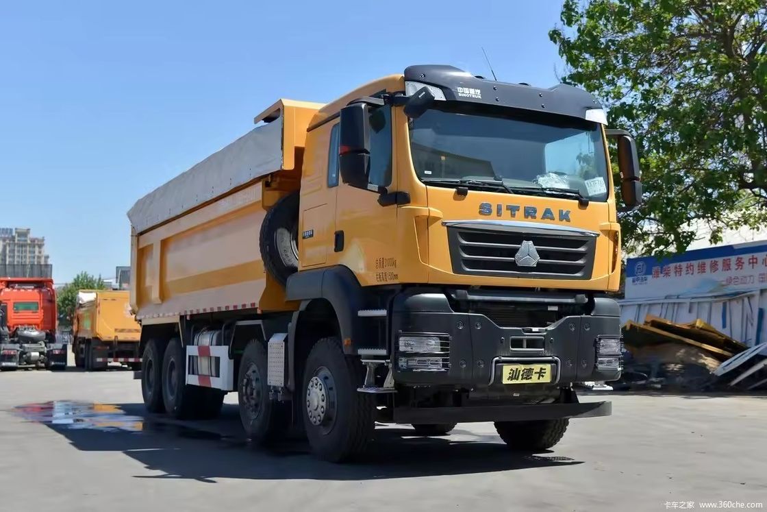 SINOTRUCK 400HP 8*4 Тяжелый грузовик с двумя пассажирами и задней камерой 360°