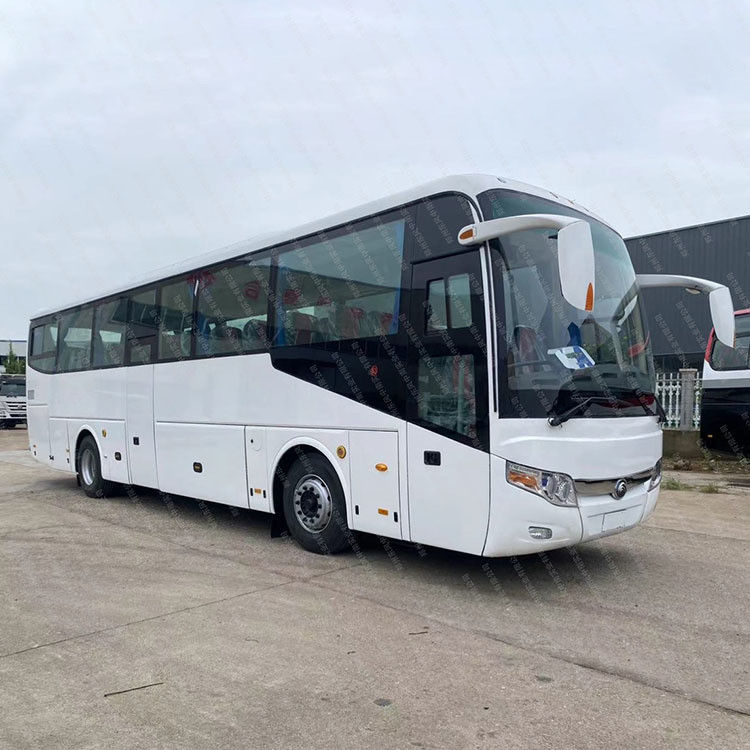 Подержанный автобус 50 мест Luxury LHD Good condition Задняя подвеска 3360 Дизельное топливо