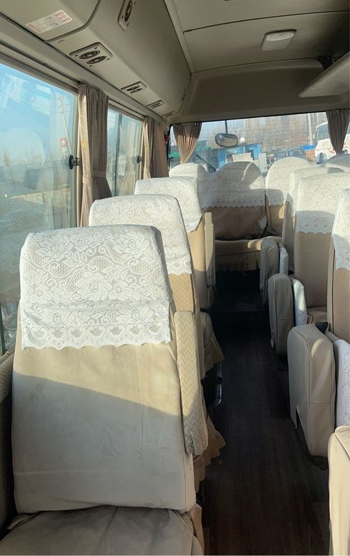 LHD Used Toyo ta Coaster Bus Стандарт выбросов Евро 3 для 30-местного туристического автобуса класса люкс