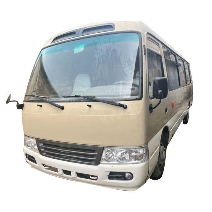 Автобус Toyota EQ6701LHT хорошо отремонтирован и готов к перевозке небольших пассажиров