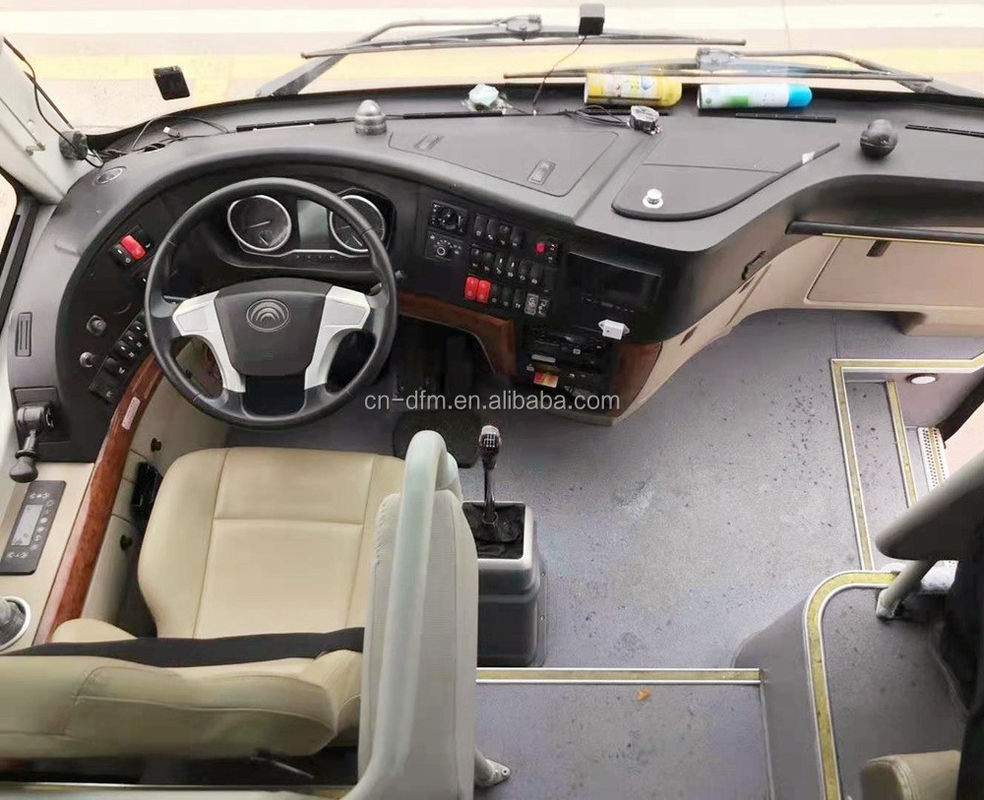 Популярный обновленный роскошный 30-местный подержанный автобус в Западной Африке Евро 3 и максимальная скорость 100 км / ч