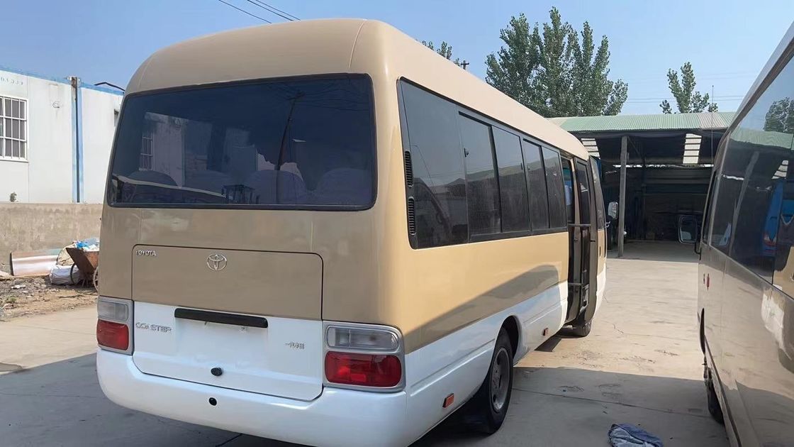 Максимальная мощность 113/5200кВт Евро 3 Левый руль Дизель 29 мест Подержанный автобус Toyota Coaster