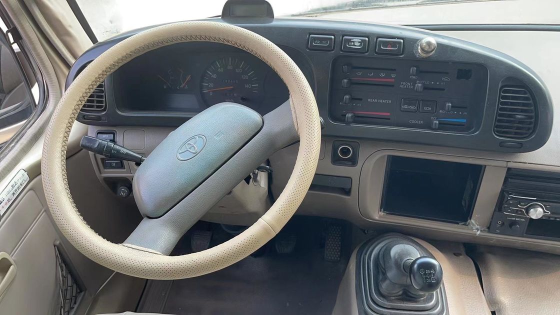 Максимальная мощность 113/5200кВт Евро 3 Левый руль Дизель 29 мест Подержанный автобус Toyota Coaster