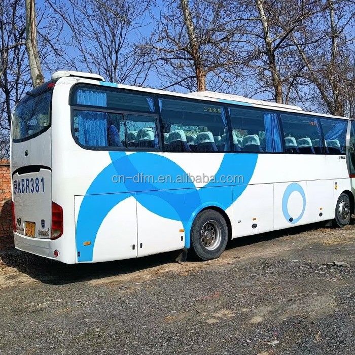 Автобус Yutong Used Bus 54-местный Леворучный вагон с максимальной скоростью 90 км/ч и 2 подушками безопасности