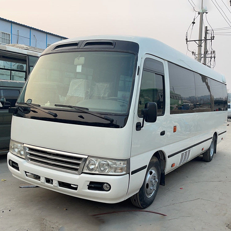 Автобус Toyota Coaster в хорошем состоянии для топлива