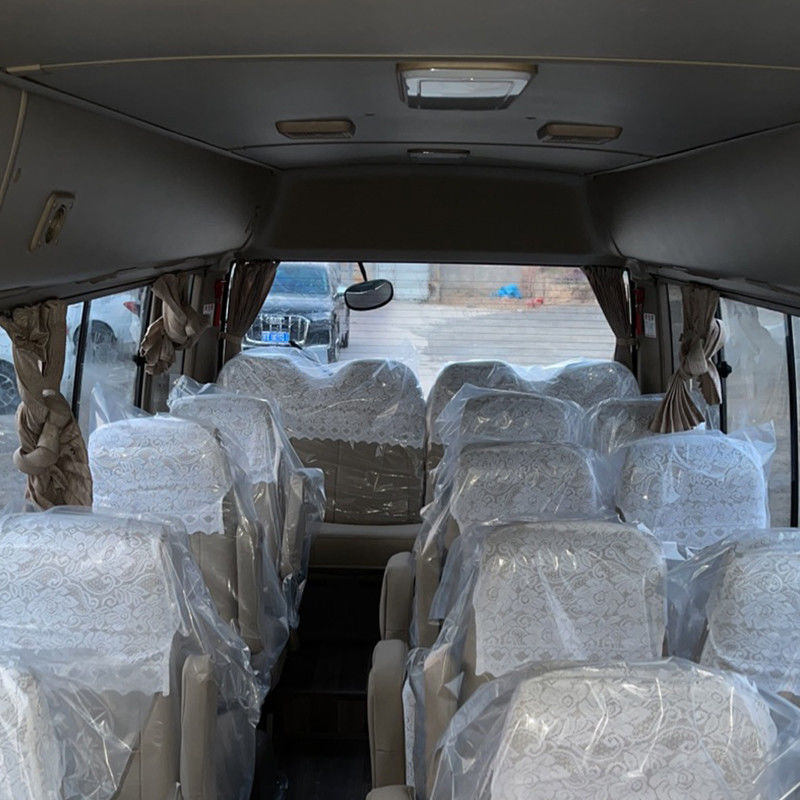 Тип ручной трансмиссии Использованный автобус Toyota Coaster с колесной базой 3300 мм и 30 местами