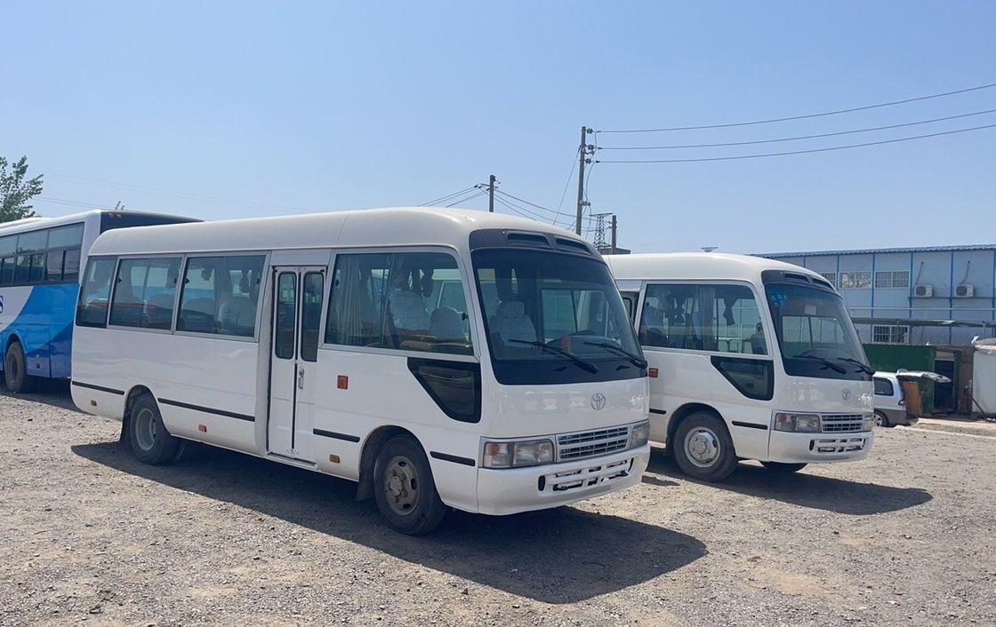Максимальный крутящий момент 340Nm/rpm Реконструированный Toyota Coaster 19-29 мест Малый пассажирский автобус