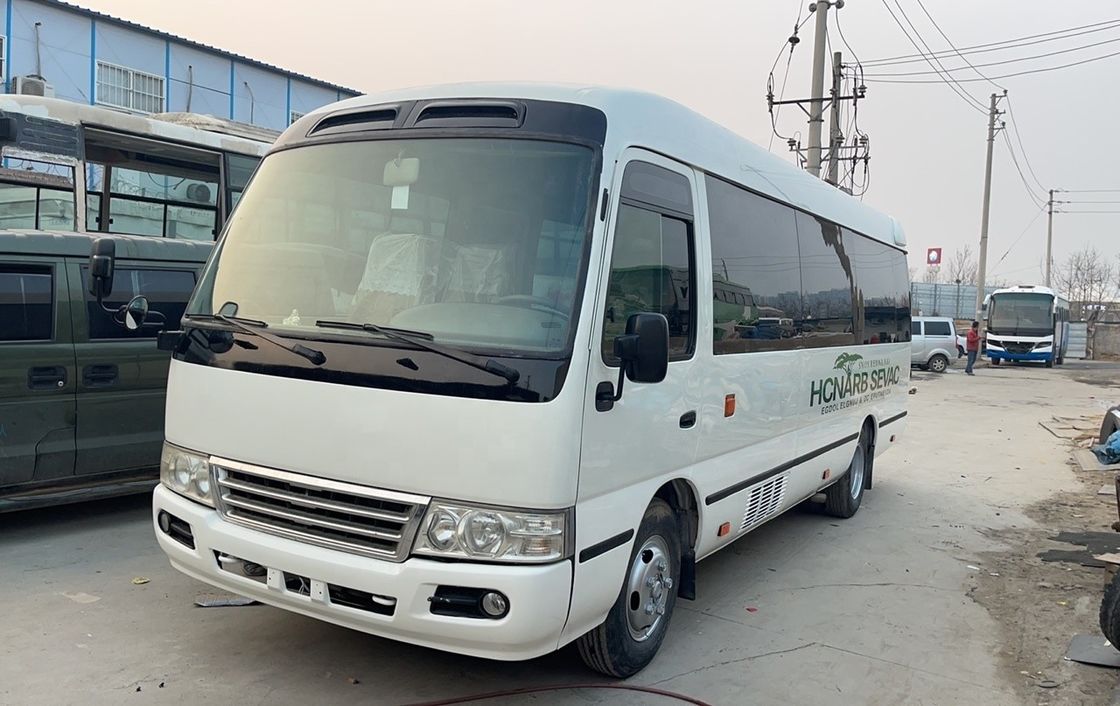 30 мест В хорошем состоянии Подержанный дизельный Автобусы Toyota Coaster Моторная емкость 6-8L Дизельный