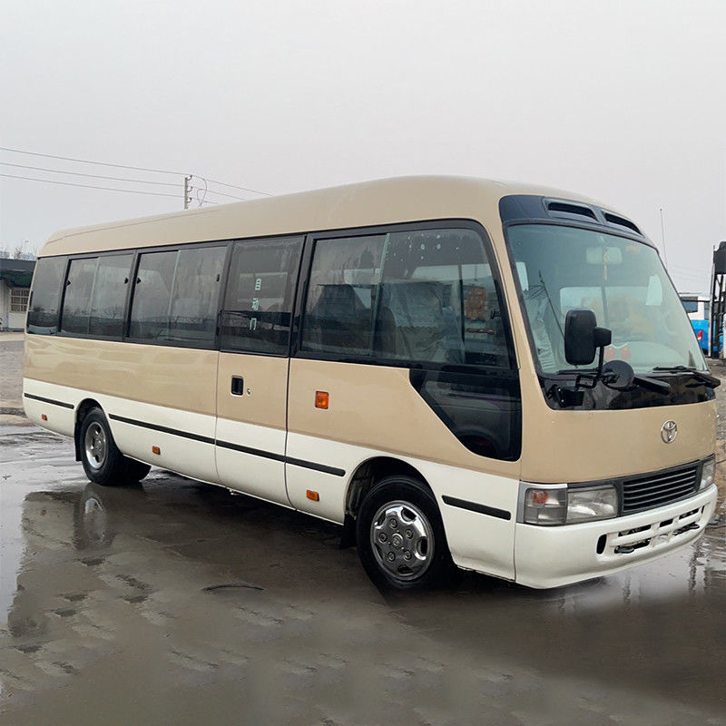 Малый пассажирский автобус с кондиционером Хорошо ухоженный Toyota Coaster 19-30 мест