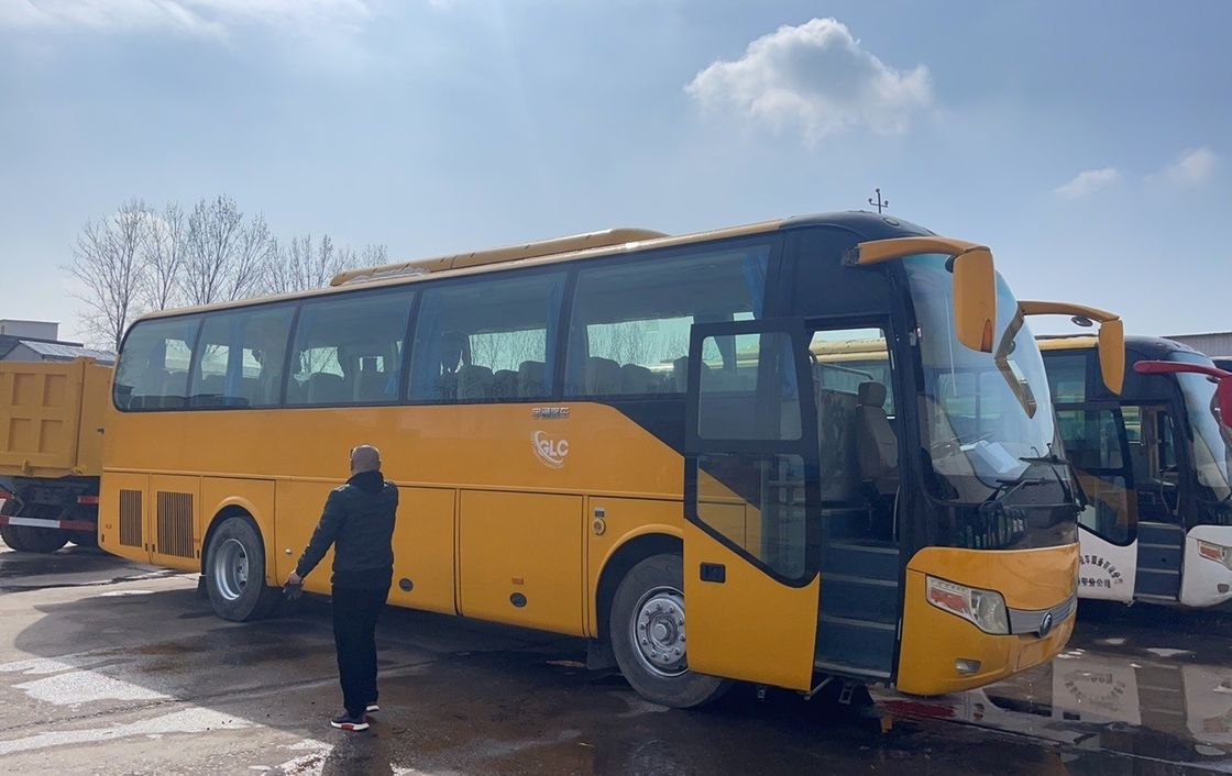 51-местный роскошный пассажирский автобус с задним двигателем