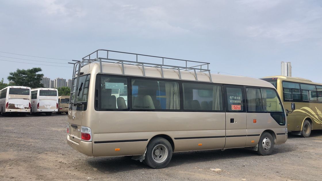 30-местный японский подержанный автобус Toyota Coaster Bus с размерами 7005*2040*2785 мм
