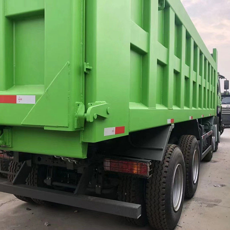 Дизельный грузовик SINO 12 колесный 30 кубических метров HOWO 40 тонн 8x4 Подержанный грузовик с откидкой