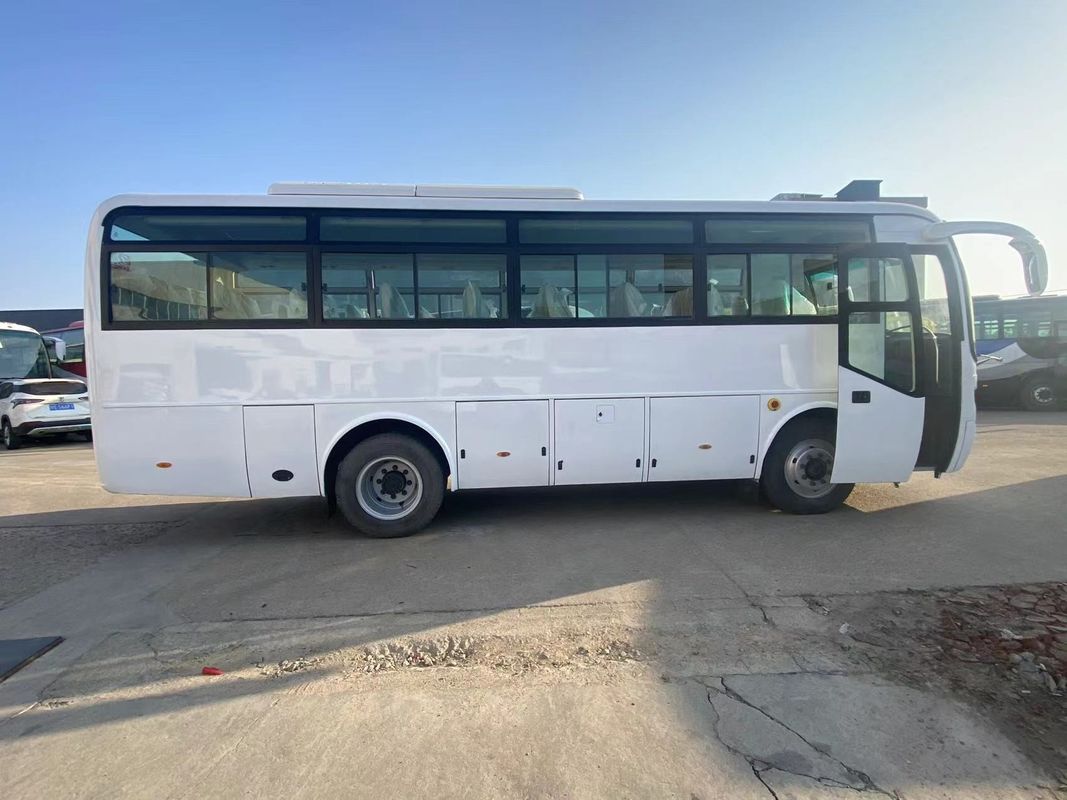 Подержанные автобусы с дизельным двигателем на 35 мест с стандартом выбросов Евро 3 и доступными по цене