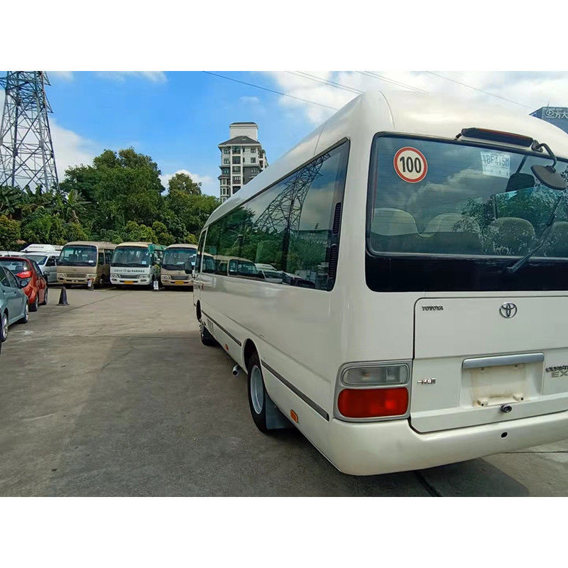 30 мест Подержанный автобус Toyota Coaster в хорошем состоянии и 7005*2040*2785 шина 9.00R20