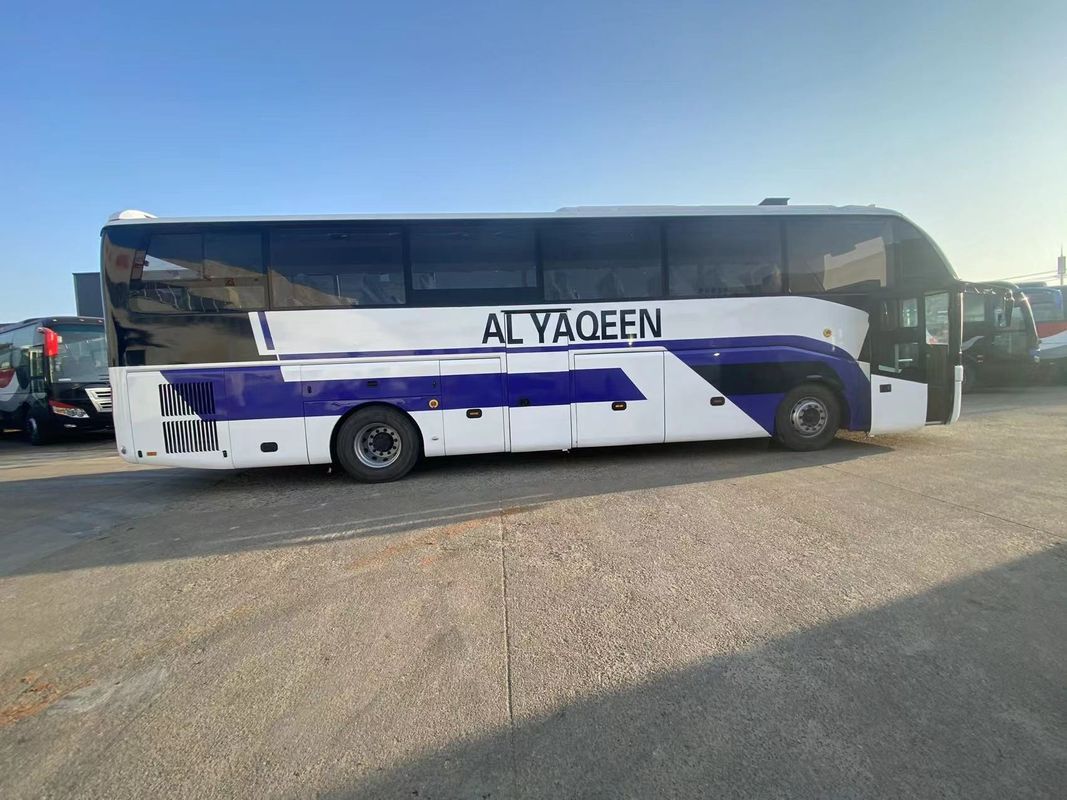 51-местный автобус ZK6122 с рулевым положением LHD и хорошо отремонтированным интерьером