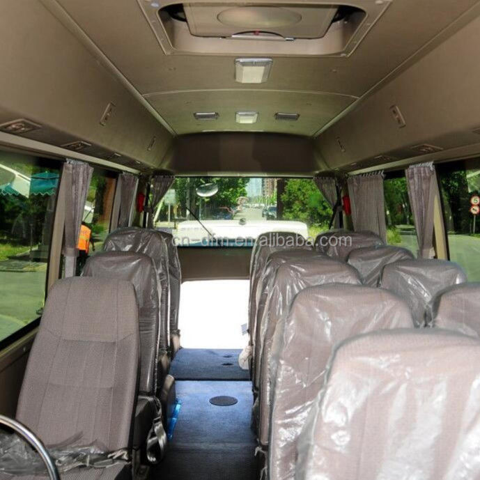 16-22 места Dongfeng LHD Coaster Mini Bus с задним багажным отсеком объем 0,25 м3