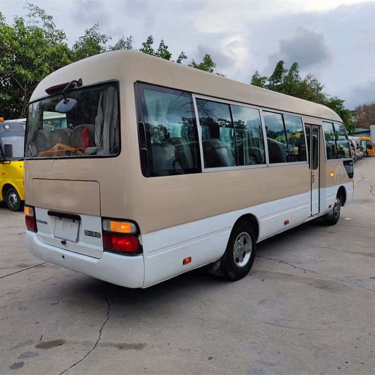 Максимальная мощность 113/5200кВ Toyota Микроавтобус бензиновый и дизельный двигатель 29 мест Подержанный автобус