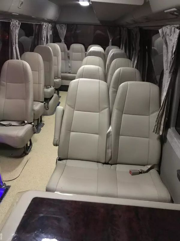 G.V.W Kg 5900 и YC4FA130-30 Мотор 2022 Модель Euro 4 Дизельный 30-местный автобус