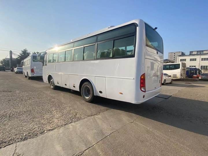 7м 35 сиденья Передний двигатель Использованный автобус Автобус Ручная коробка передач Максимальная скорость 71 90 км/ч