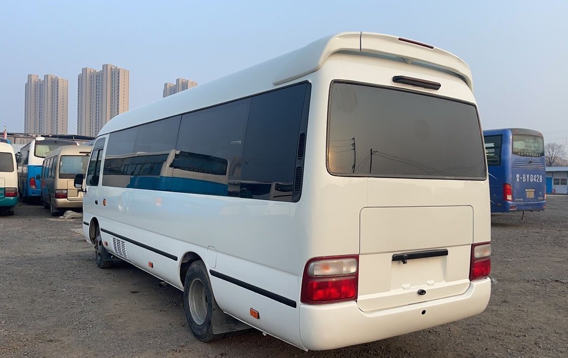 G.V.W 6750kg Достойно использованный Удобный специальный цвет Автобус для продажи