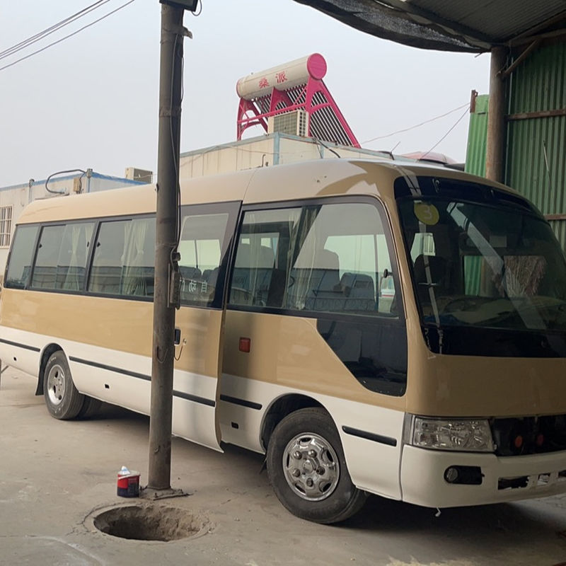 Популярный автобус Toyota Coaster в хорошем состоянии с шинами 7.00R16 и колесной базой 3935 мм