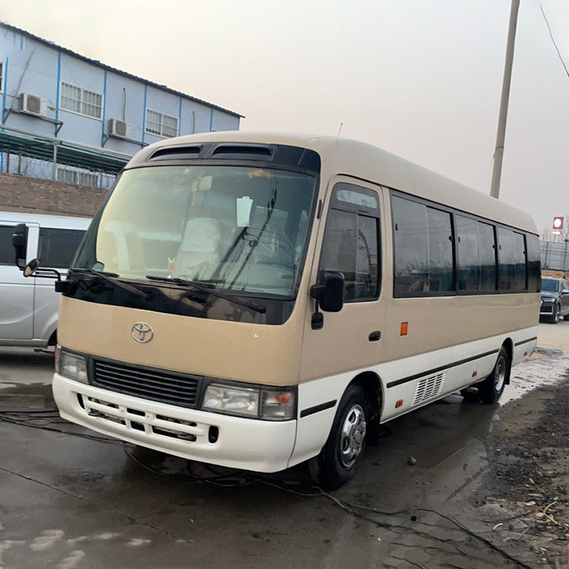 Подержанный дизельный двигатель 30-местный автобус Toyota Coaster в хорошем состоянии Тип ручной трансмиссии