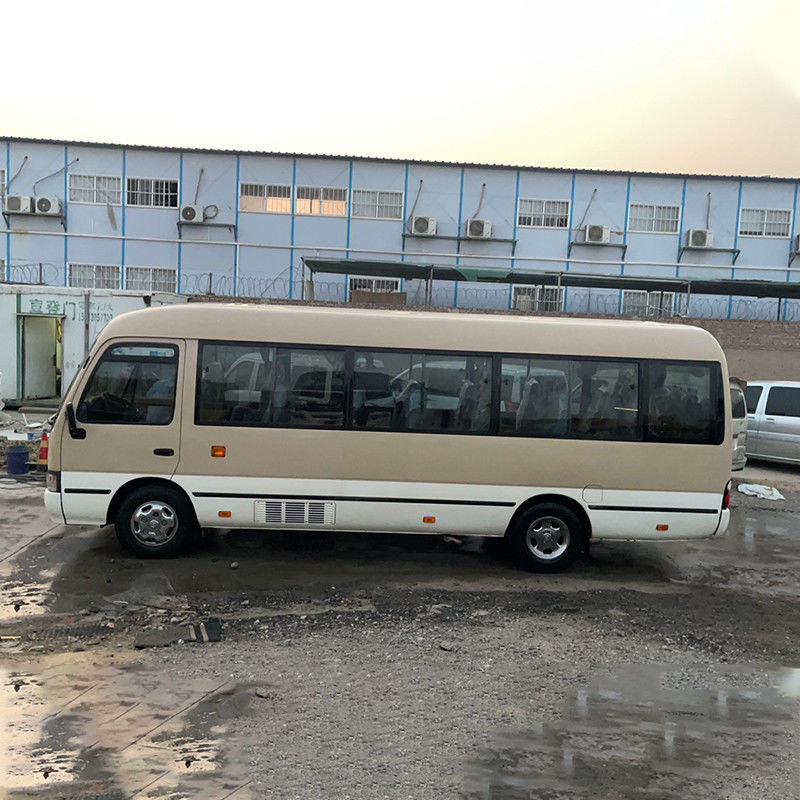 Подержанный дизельный двигатель 30-местный автобус Toyota Coaster в хорошем состоянии Тип ручной трансмиссии