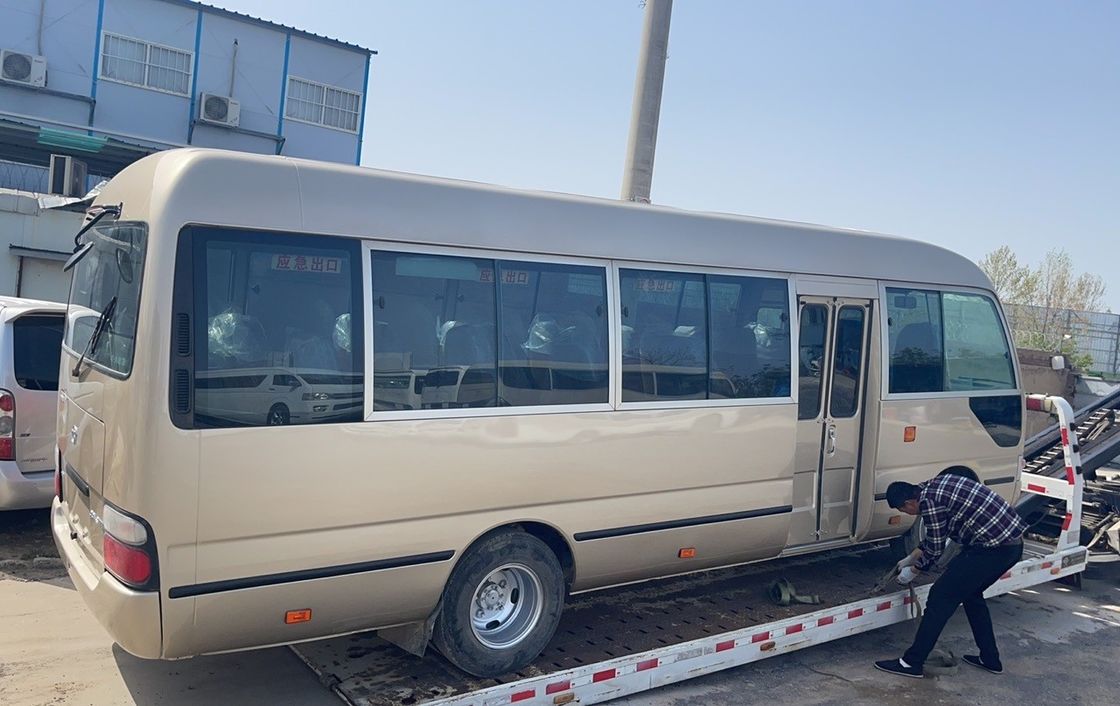 7м Toyota Coaster Bus 30 мест Максимальная общая масса 5400kg 16/10 Угол подхода/вылета