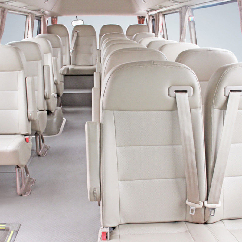 Автобус с максимальной скоростью 100 км/ч и классическим дизельным двигателем модели 7145x2050x2820 мм