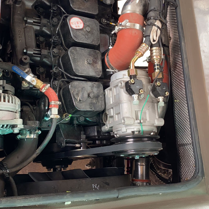 Автобус RHD Toyota 30 мест с дизельным топливом и двигателем емкостью 4 6L