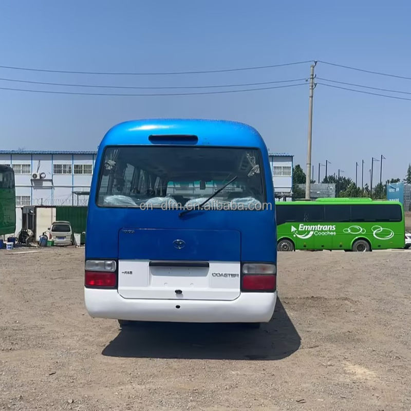 16-30 мест Подержанный автобус Toyota Coaster с стандартом выбросов Евро 3 в хорошем состоянии