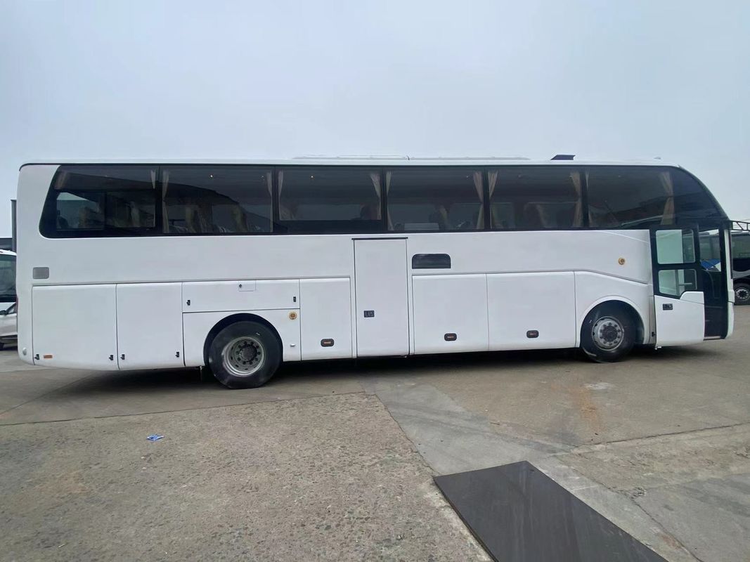 65-местный Youtong Подержанный автобус Дизельный LHD Партийный автобус Роскошный автобус для дальних поездок