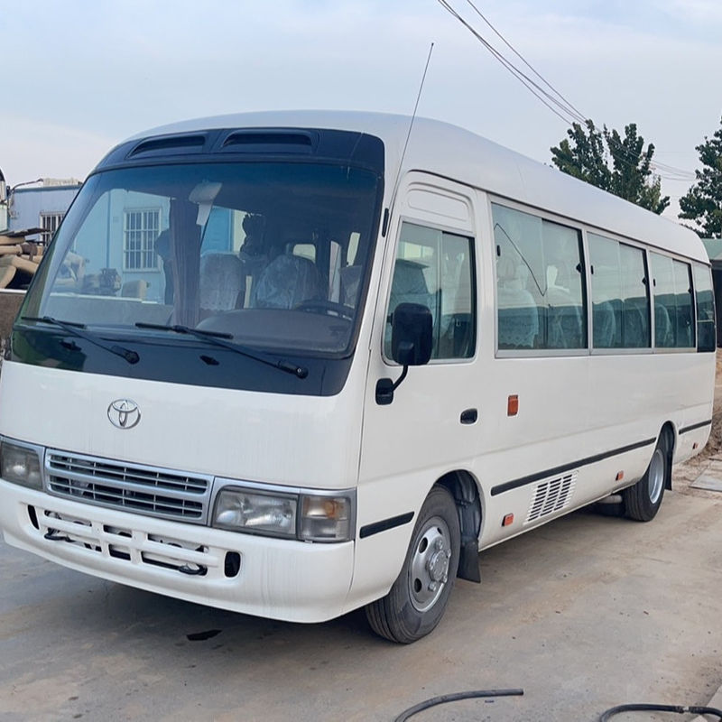 Автобус Toyota Coaster с 30-местной ручной трансмиссией с двигателем емкостью 4 л и топливом Deisel