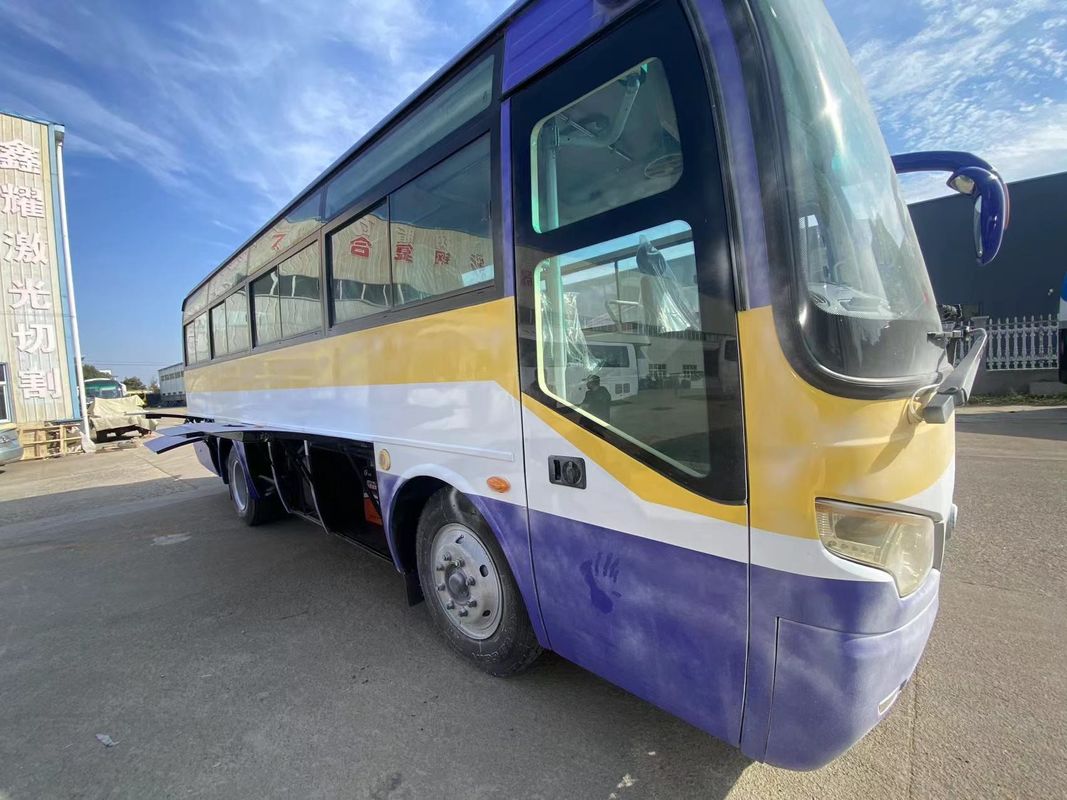 Автобусы с 35- и 45-местными автобусами в стиле общественного транспорта