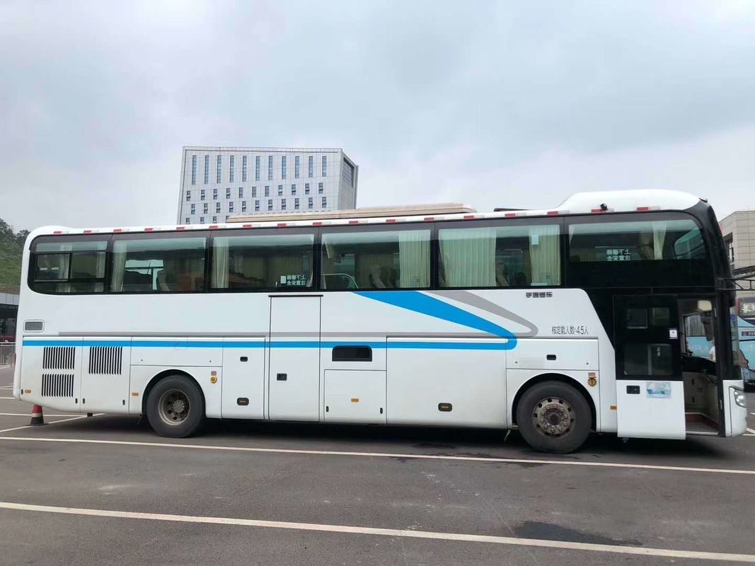 Подержанный автобус Автобус 35-65 мест Конфигурация двигателя автобуса 8L По требованию клиента