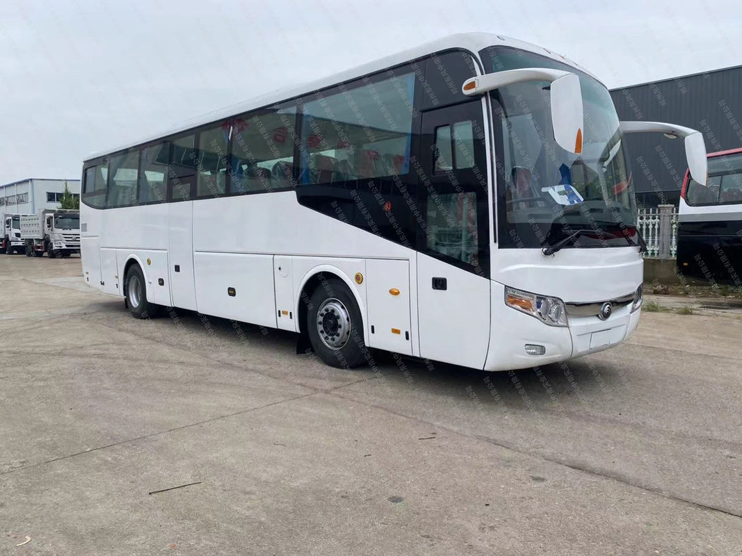 53 места Дизельное питание Левостороннее управление Пассажирский автобус с стандартом выбросов Евро 3