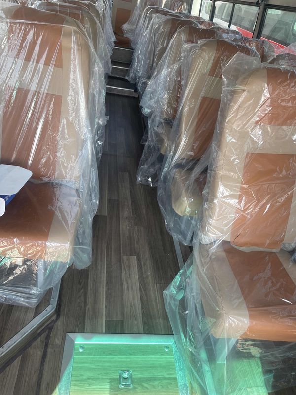 35 мест Подержанный автобус Автобусы роскошный автобус Подержанный пассажирский автобус Автобус отремонтированный в лучшем случае