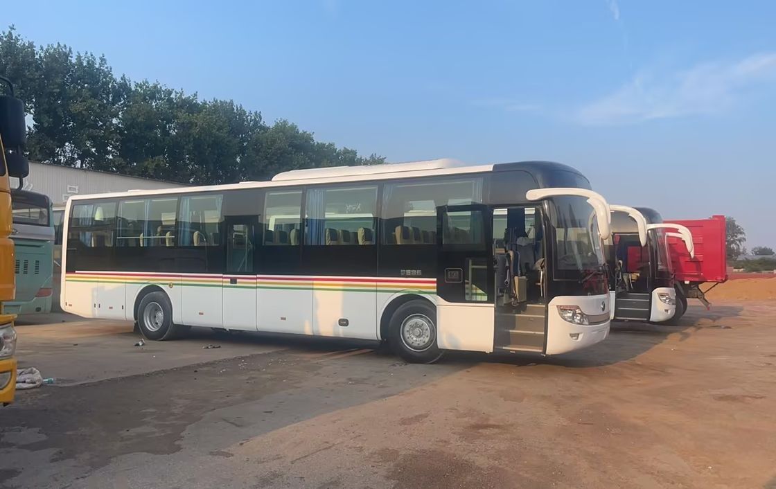 Передняя/задняя пробежка мм 1750/1586 Автобус LHD 54 места городской пассажирский Youtong Bus