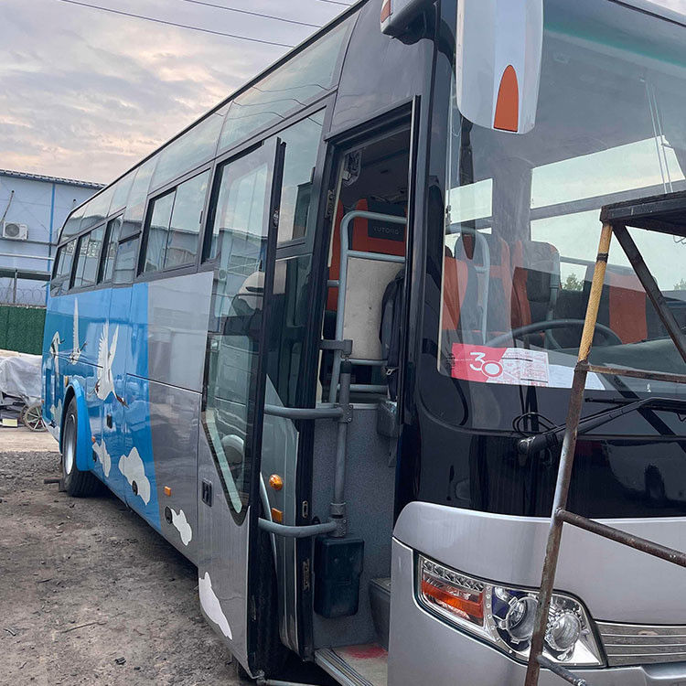 Проектированный 12-метровый дизельный автобус Использованный роскошный автобус с ручной коробкой передач Ю Тонг