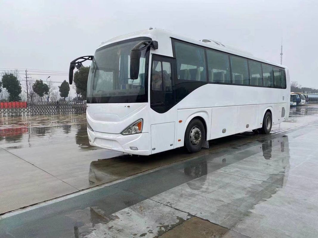 Автобус с двигателем 4GR и максимальной скоростью 200 км/ч