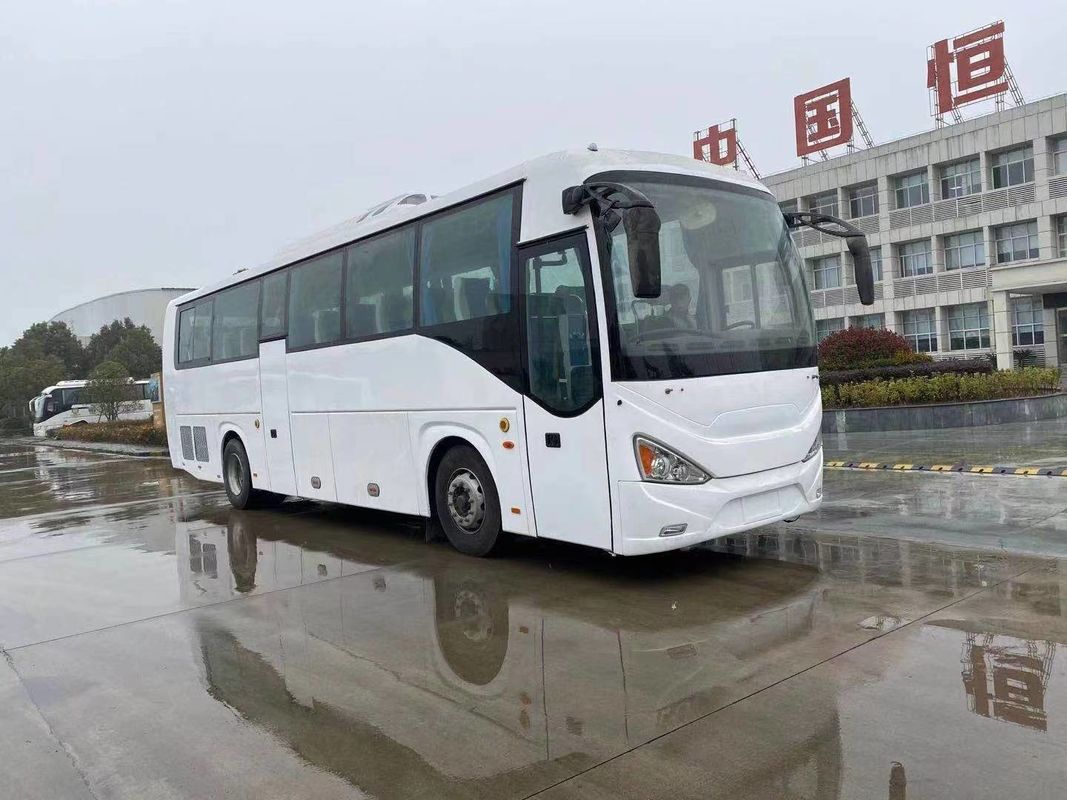 Автобус с двигателем 4GR и максимальной скоростью 200 км/ч
