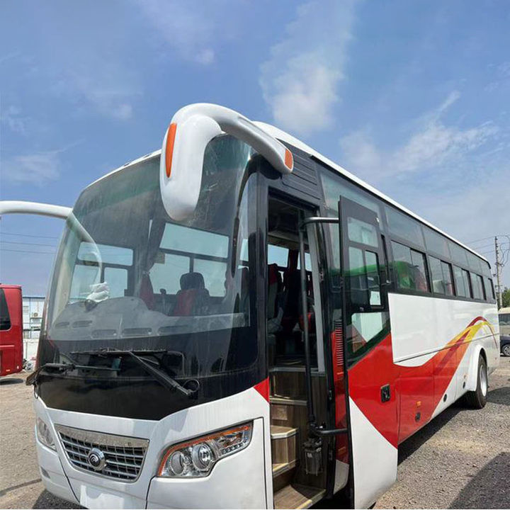 Автобус RHD с двигателем YC4E150-20 и общей высотой 3290 мм со скидкой