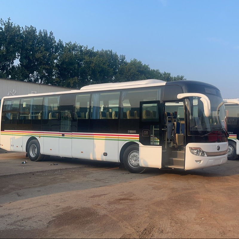 Подержанный автобус LHD 54-местный подержанный городской пассажирский автобус с ручной коробкой передач