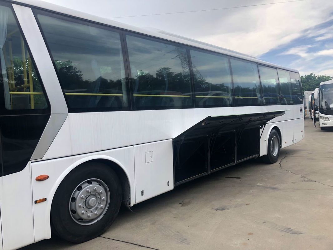 11400 кг. Масштабный вес 12 метров. Автобус с двигателем YC6A260-30