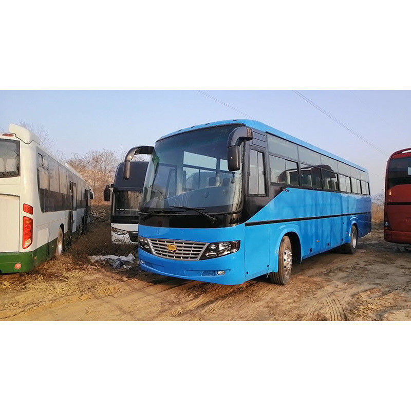 35-местный автобус с ручной коробкой передач и роскошным интерьером в хорошем состоянии