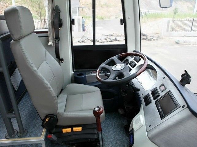 Автобус с ручной трансмиссией Общественный автобус Донгфэнь Автобусы и автобусы с 25-30 местами