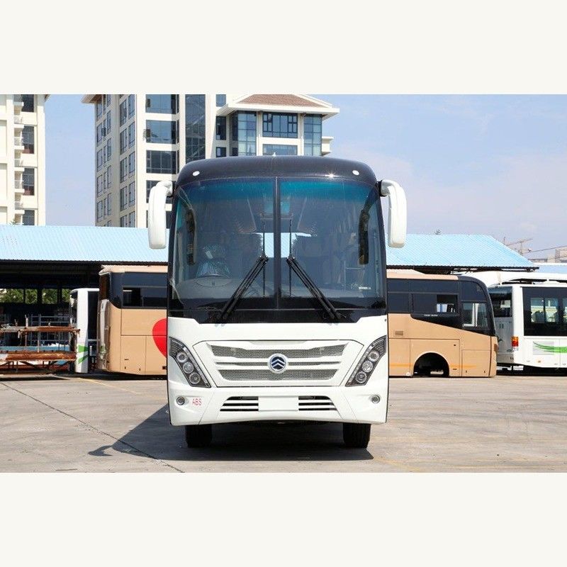 Реконструированные 57-местные автобусы с двигателем емкостью 6 8 л и массой груза 15000 кг