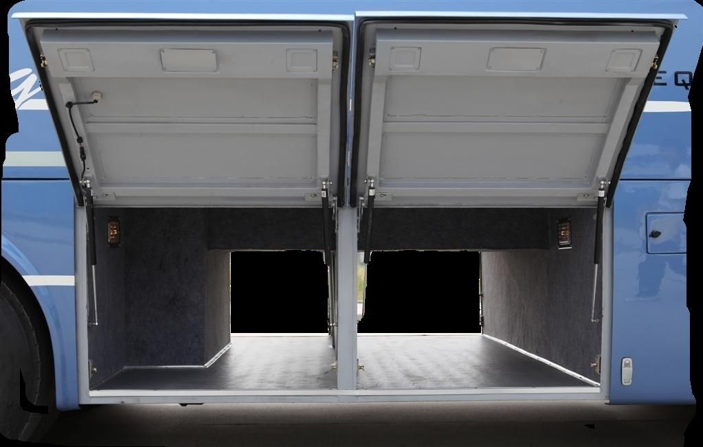 35-40 мест Донфэн 8м Роскошный туристический автобус Подержанный автобус с максимальной скоростью 91-110 км/ч