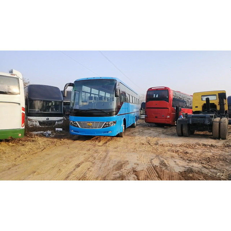 Автобус класса люкс с багажным отсеком объемом 2,7 м3 и общей шириной 2430 мм